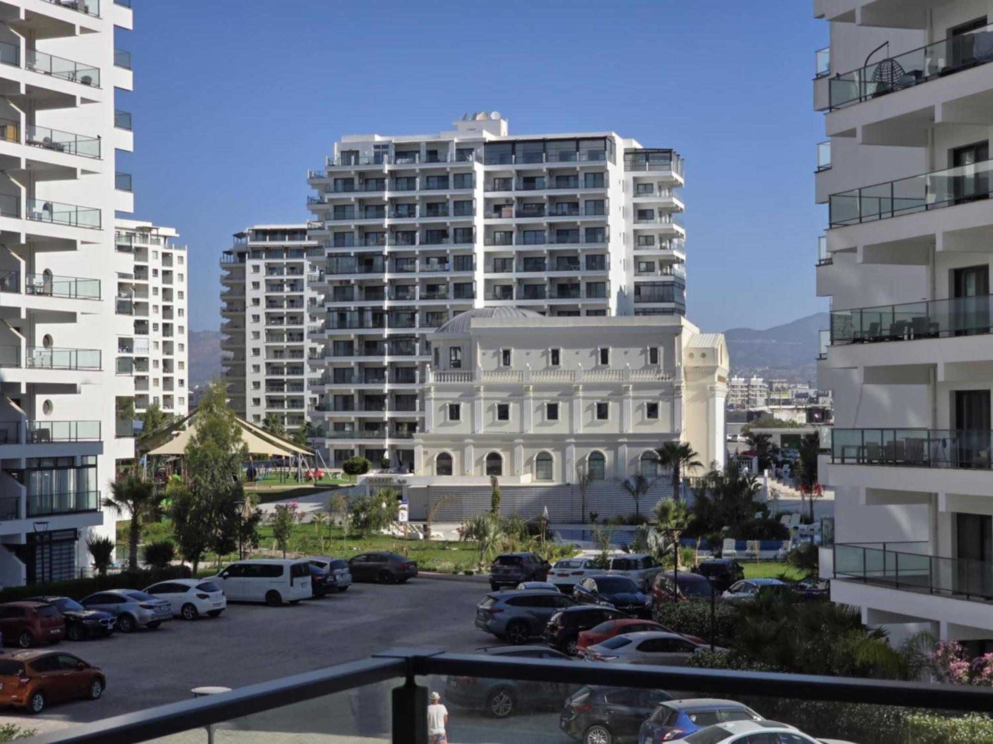 Luxury With Pool View At Caesar Appartement